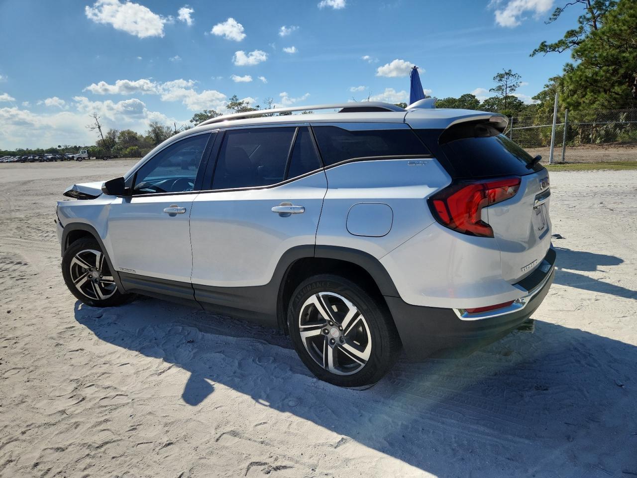 2019 GMC Terrain Slt - Фото 2