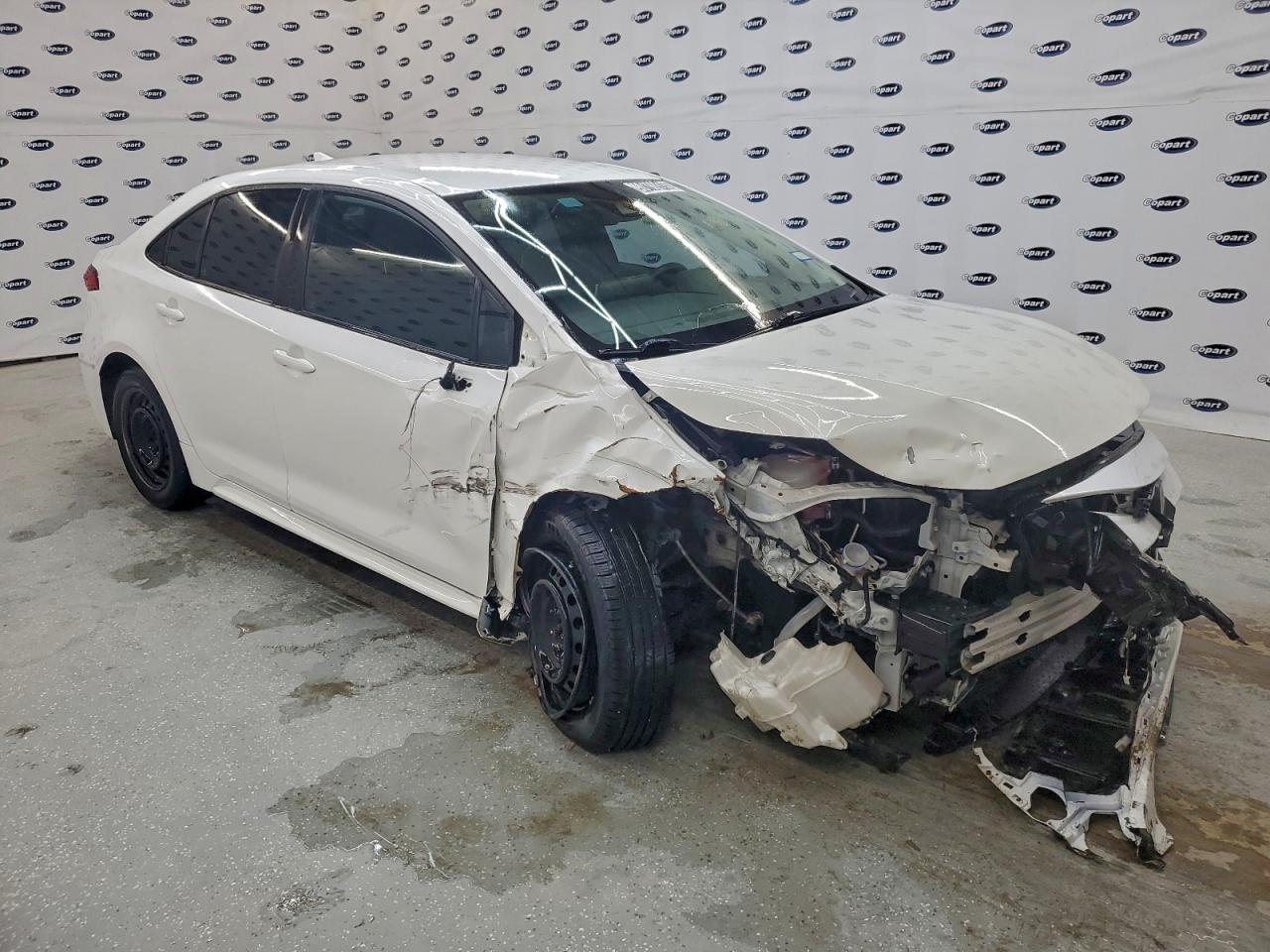 2021 Toyota Corolla Le - Фото 4