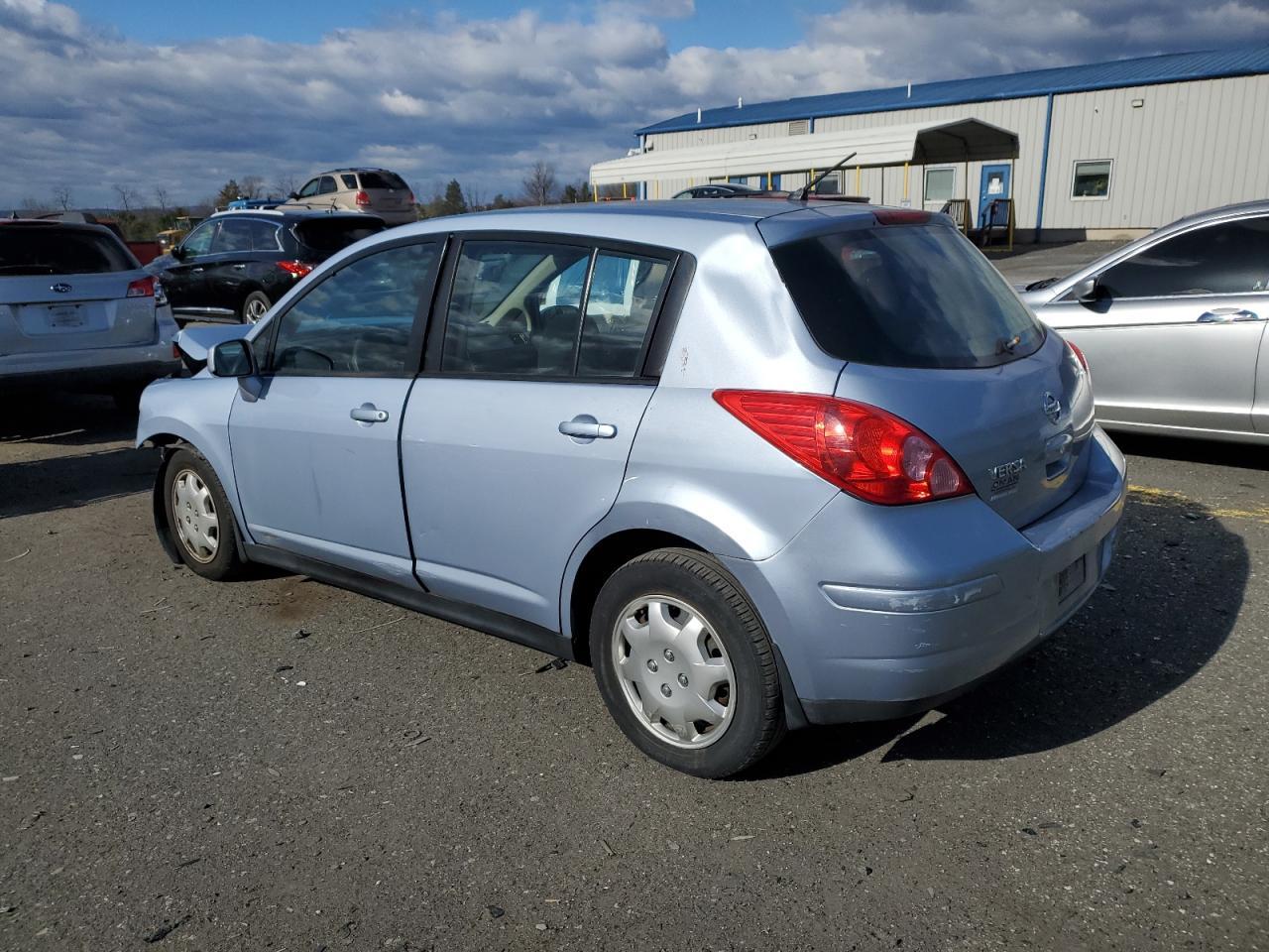 2012 Nissan Versa S - Image 2