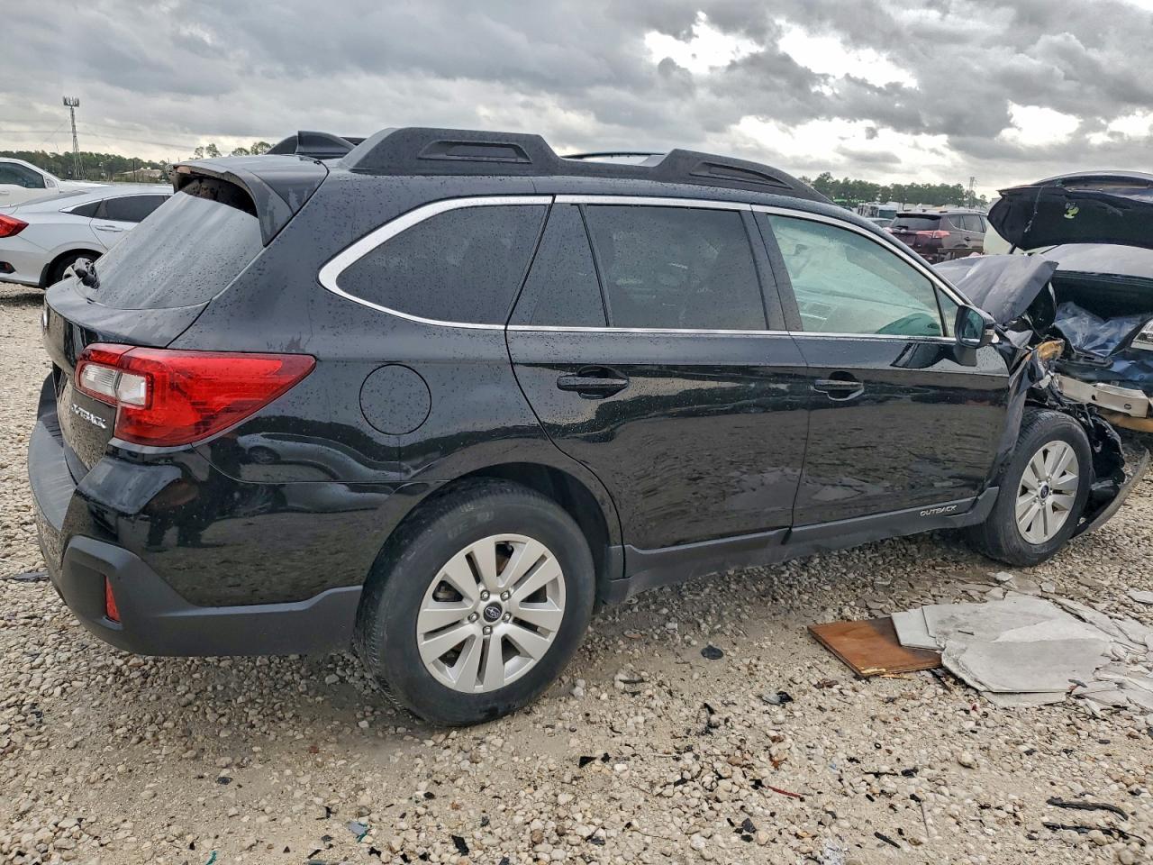 2018 Subaru Outback 2.5I Premium - Фото 3