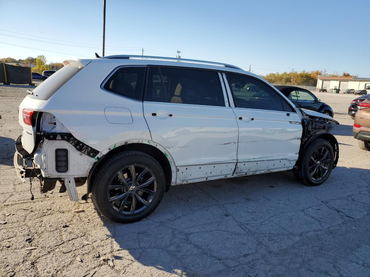 2024 Volkswagen Tiguan Se - Image 3