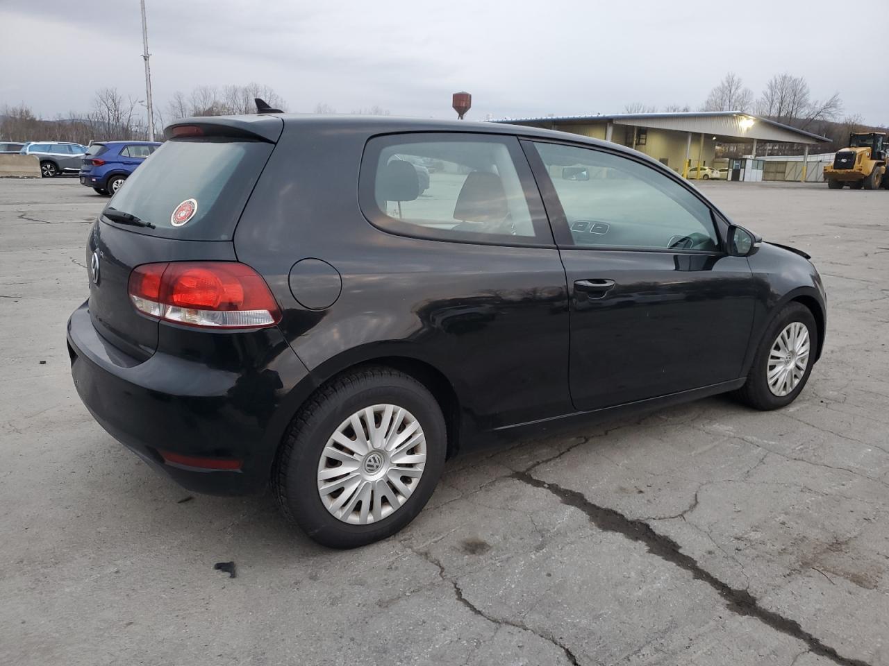 2012 Volkswagen Golf - Image 3