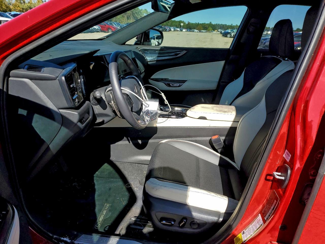 2024 Lexus Nx 250 Base - Image 7