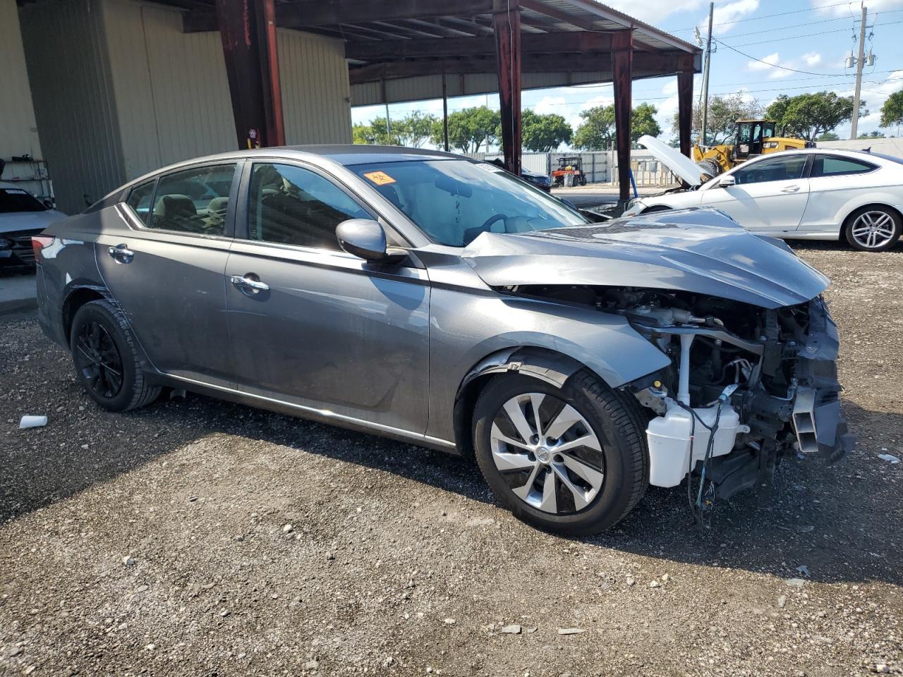 2022 Nissan Altima Sv - Фото 4