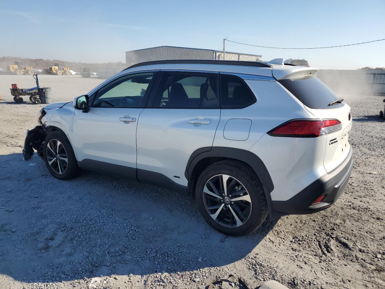 2023 Toyota Corolla Cross Le - Фото 2