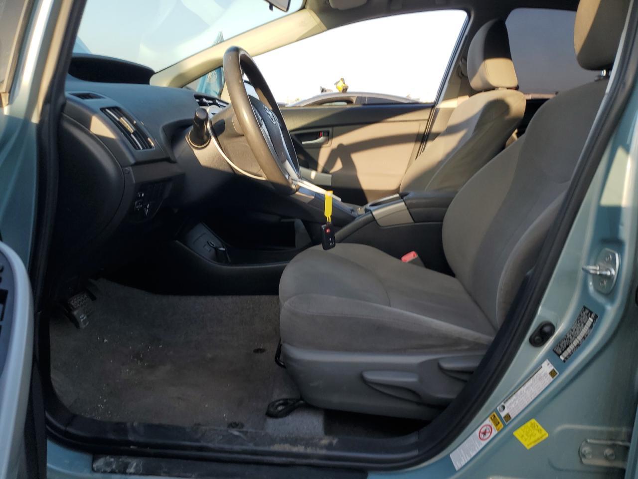 2013 Toyota Prius - Фото 7