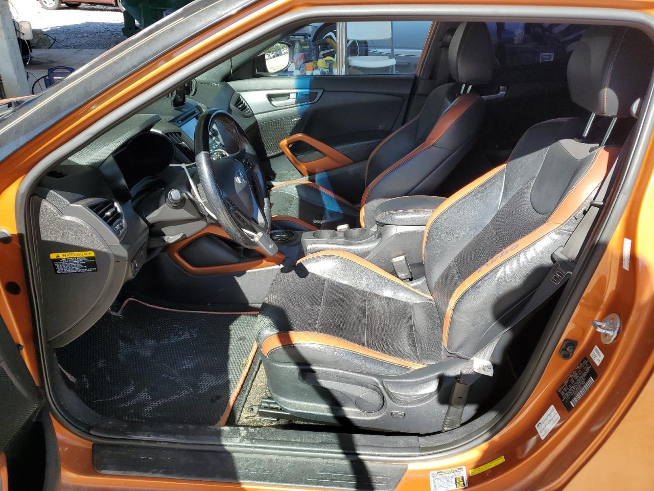 2016 Hyundai Veloster - Фото 7