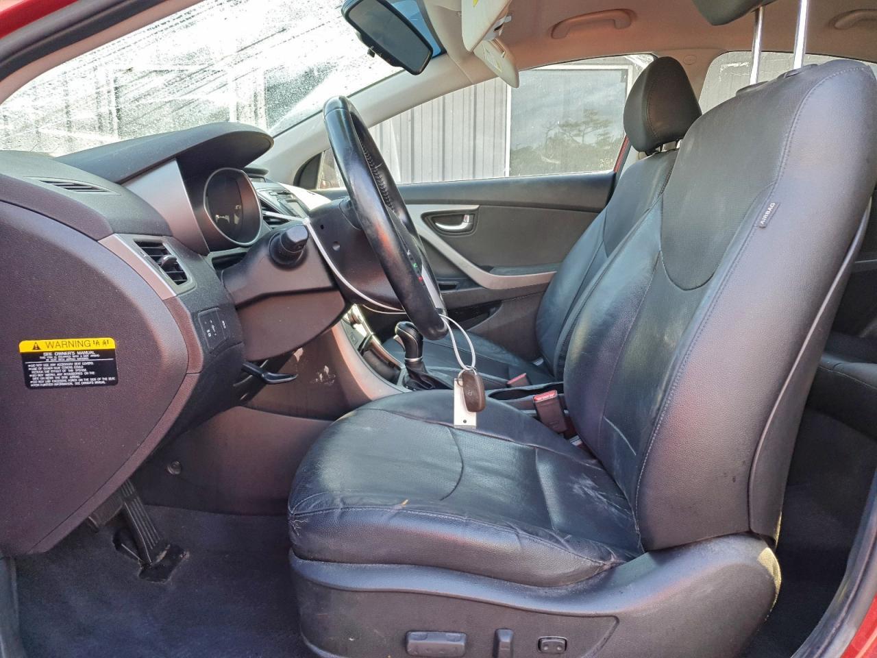 2016 Hyundai Elantra Limited - Image 7