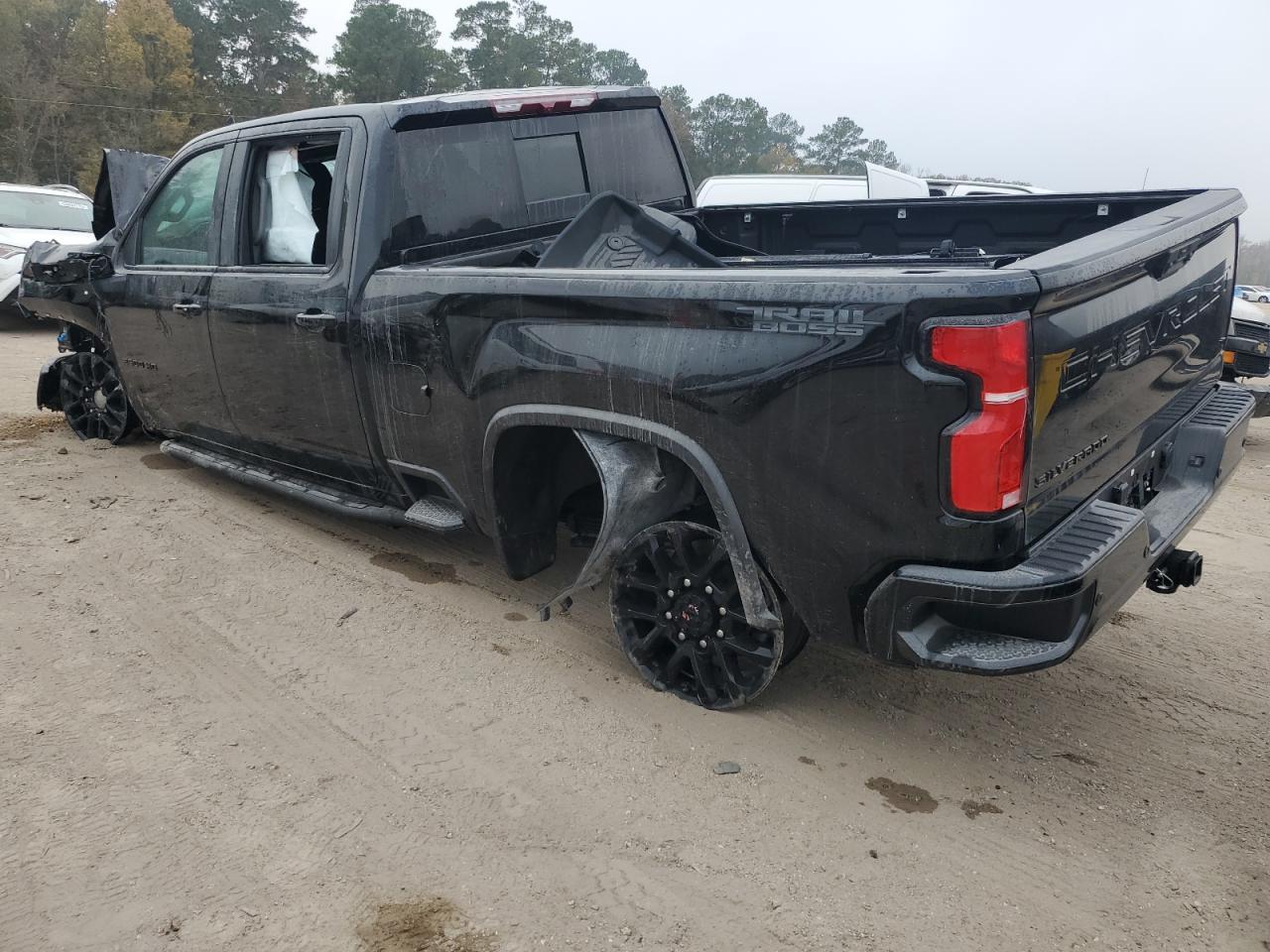 2025 Chevrolet Silverado K2500 Heavy Duty Lt - Image 2