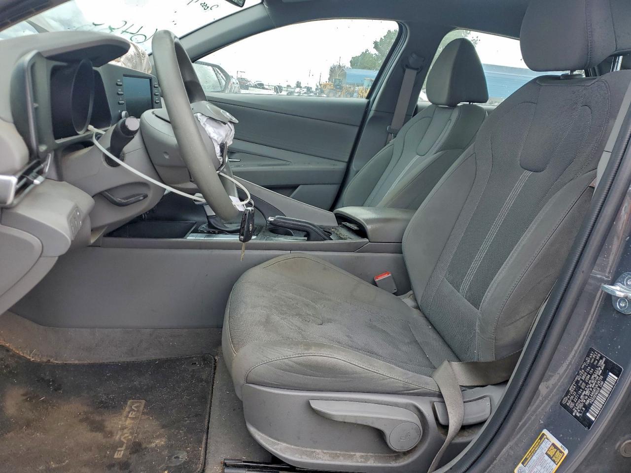 2023 Hyundai Elantra Se - Image 7