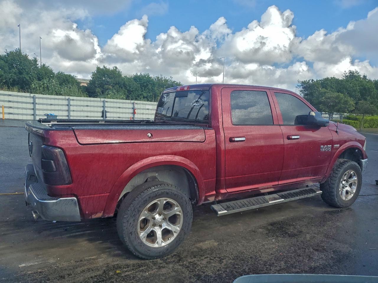 2017 Ram 1500 Laramie - Фото 3