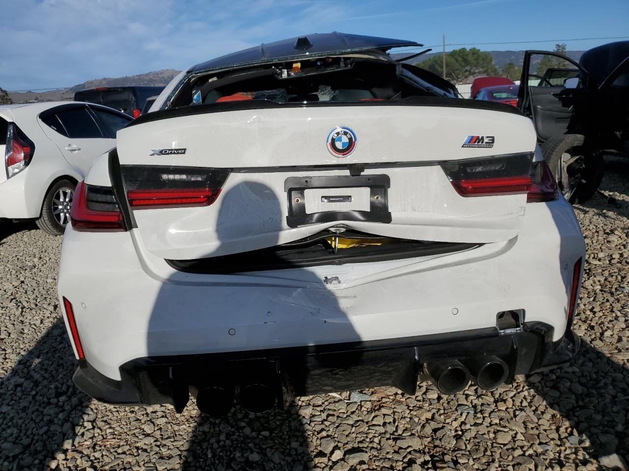 2025 BMW M3 Competition - Фото 6