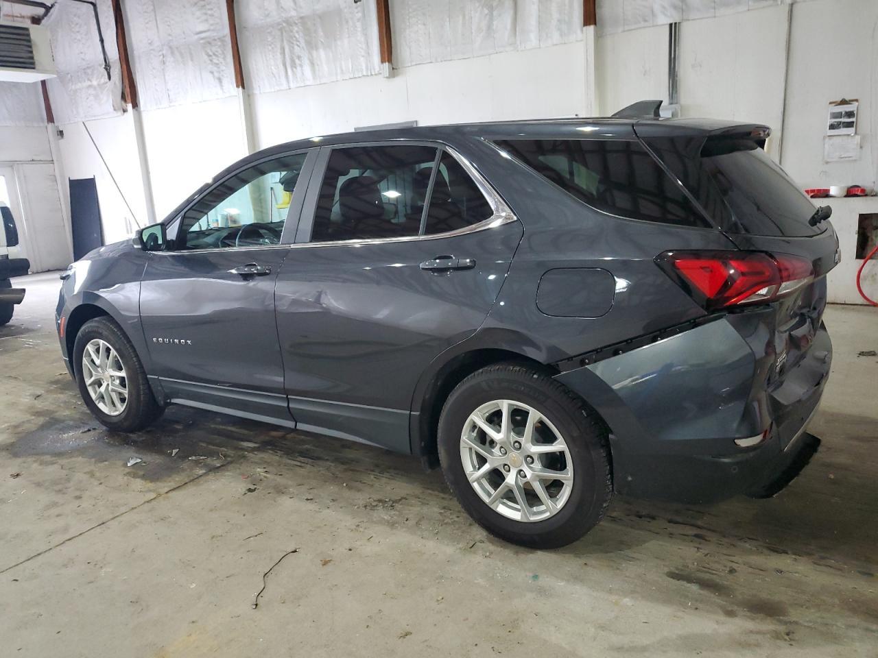 2022 Chevrolet Equinox Lt - Фото 2