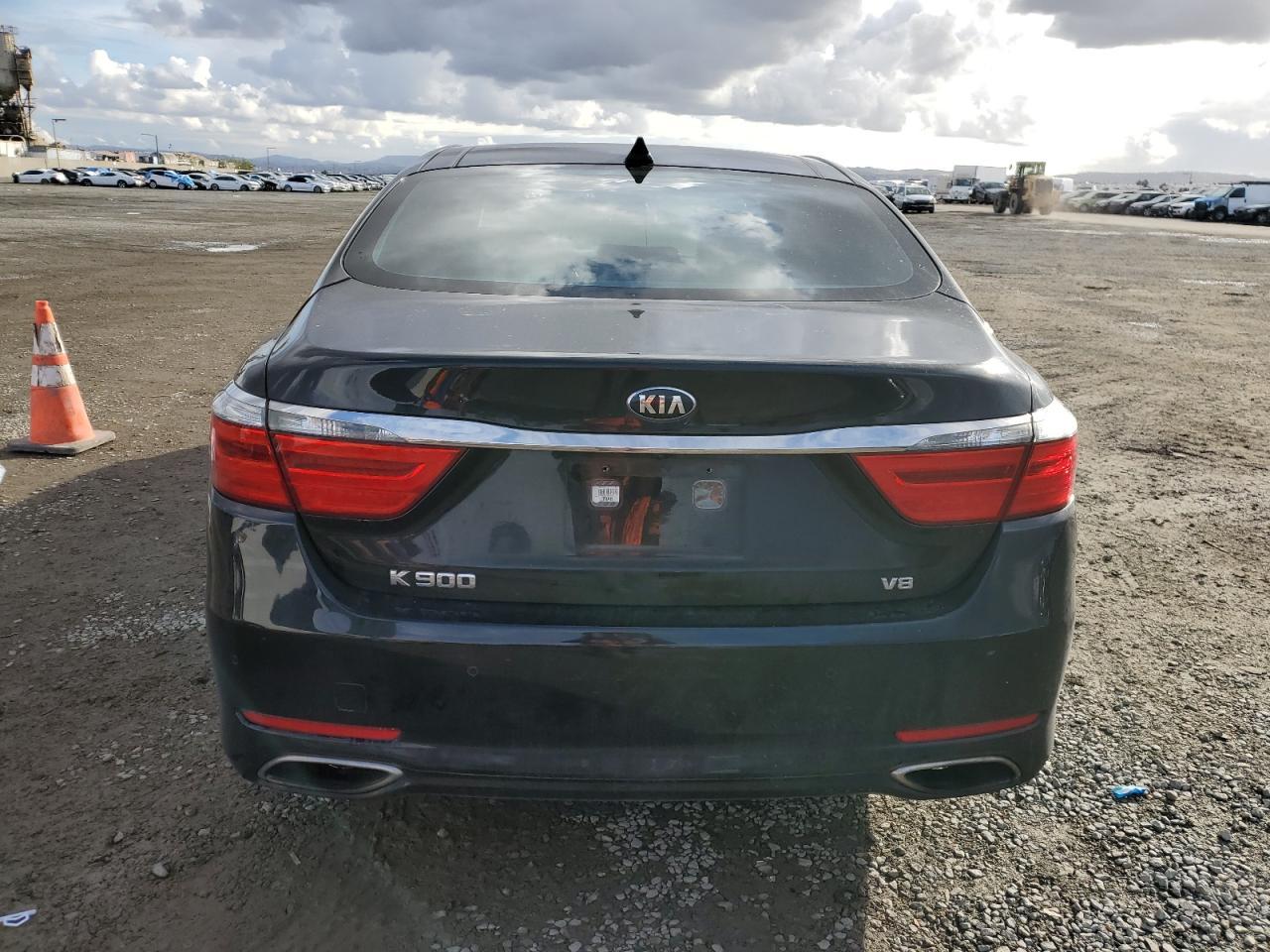 2016 Kia K900 - Image 6