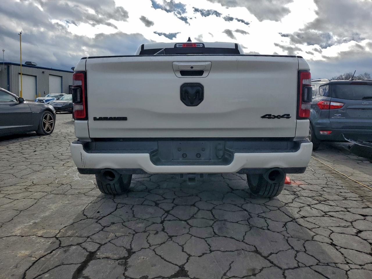 2020 Ram 1500 Laramie - Фото 6