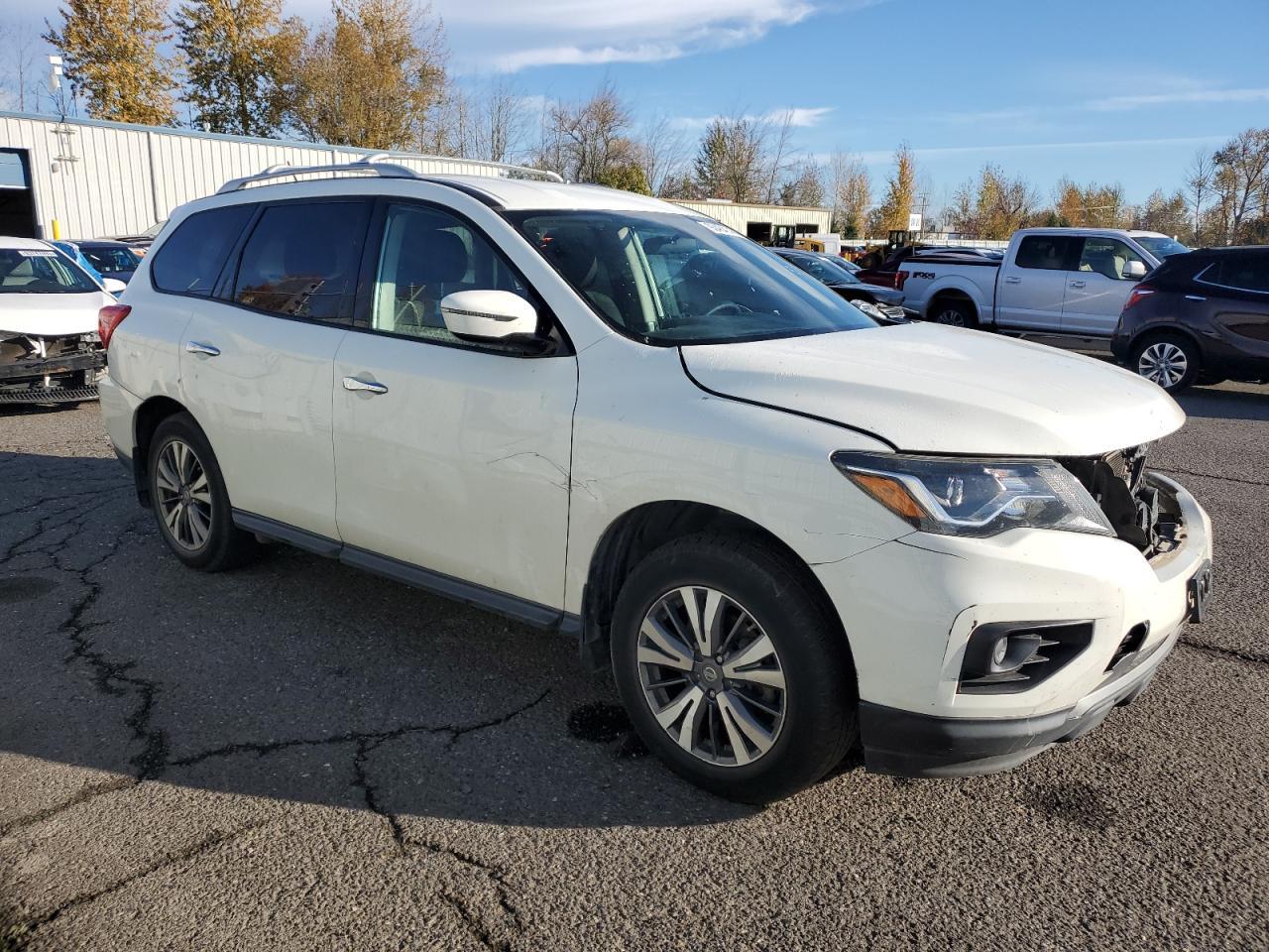 2017 Nissan Pathfinder S - Фото 4