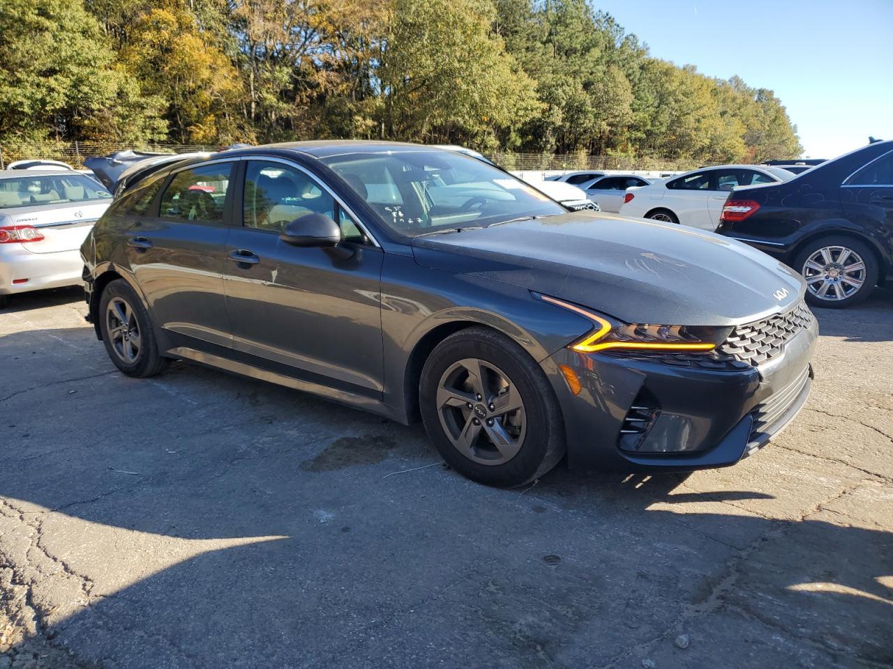 2022 Kia K5 Lxs - Image 4