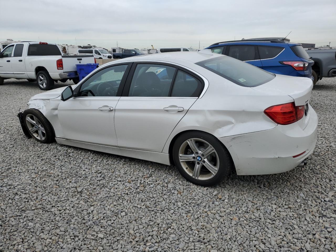 2015 BMW 328 Xi - Image 2