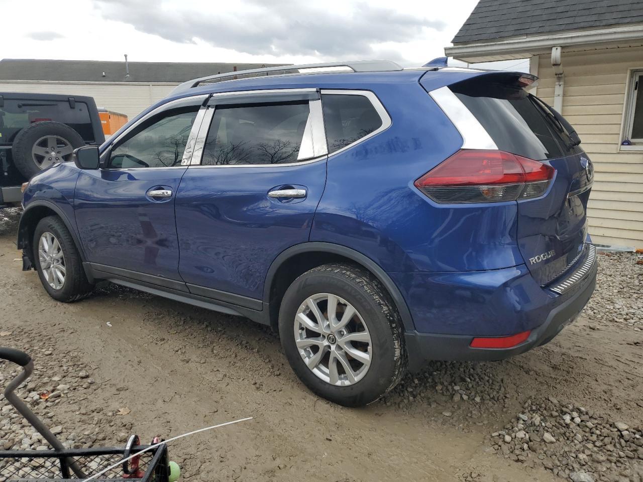 2018 Niss Rogue S - Фото 2