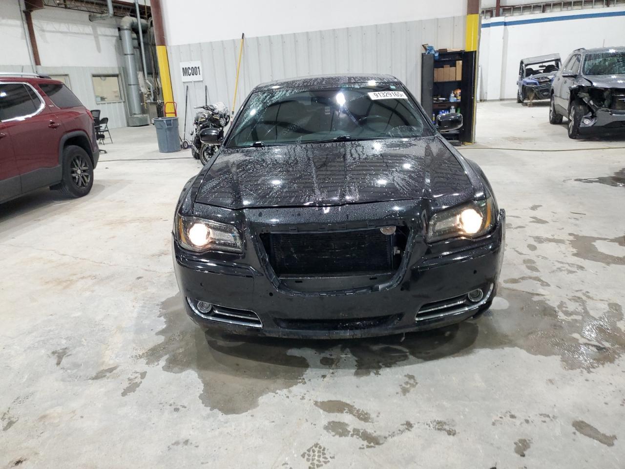 2013 Chrysler 300 S - Image 5