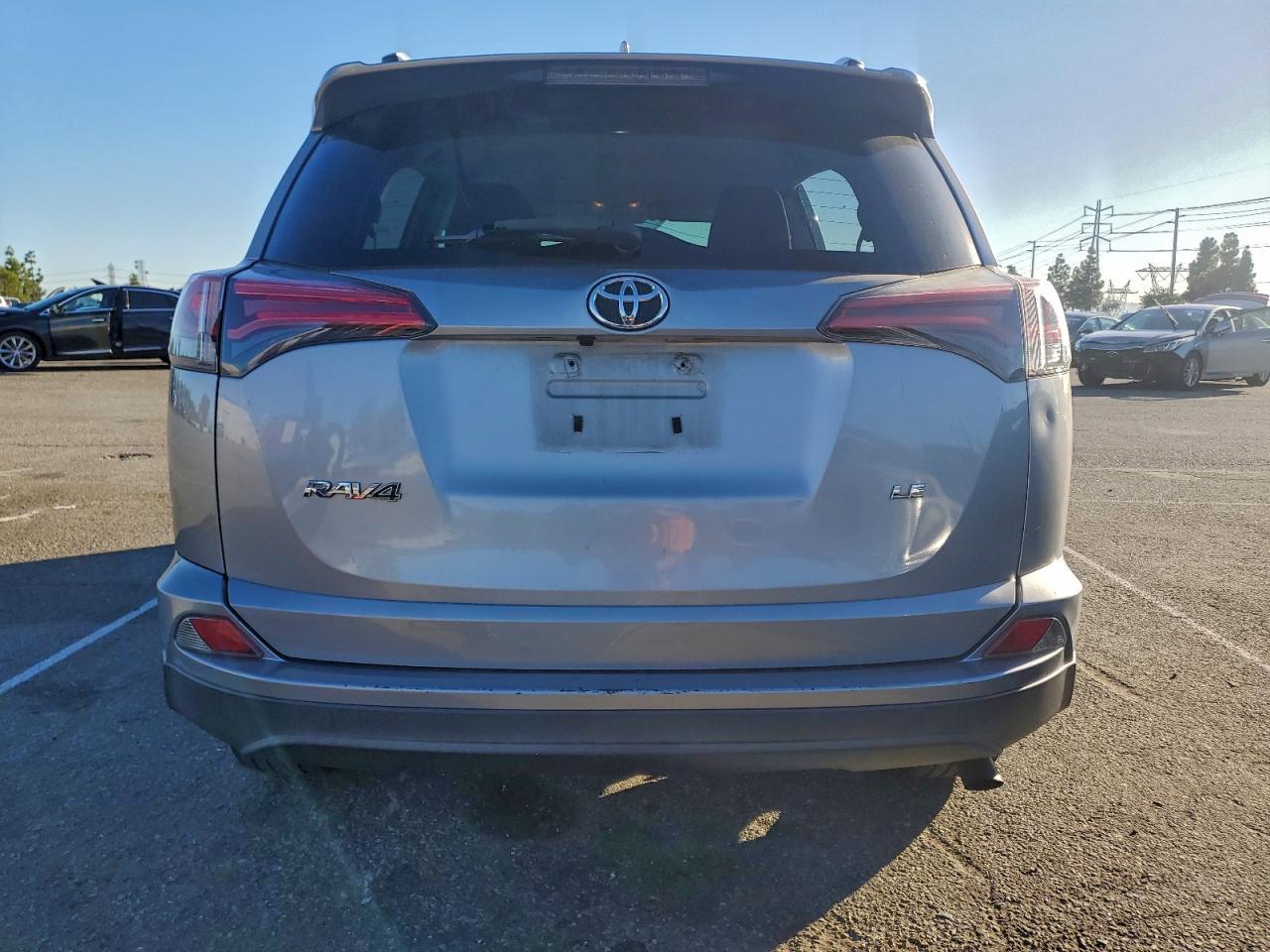 2017 Toyota Rav4 - Image 6