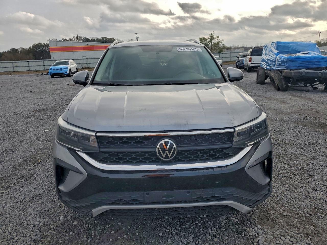 2022 Volkswagen Taos Se - Image 5