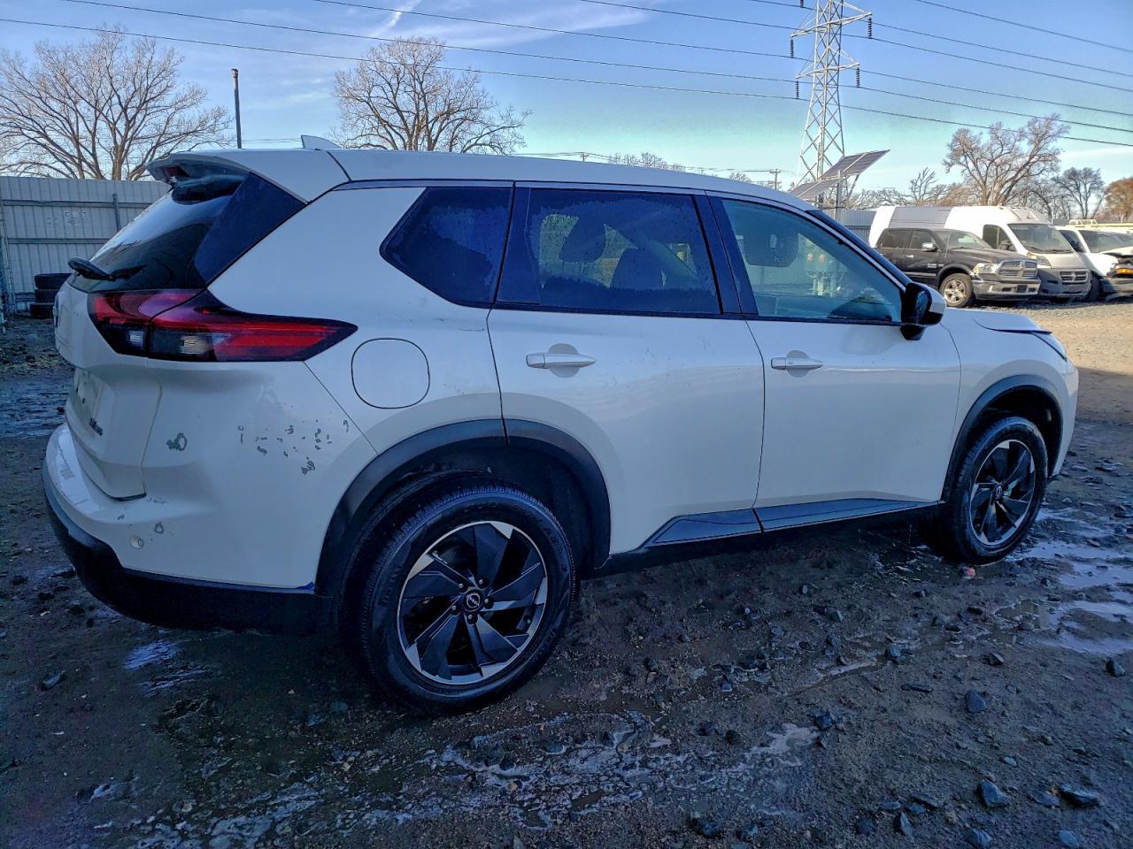 2024 Nissan Rogue Sv - Фото 3