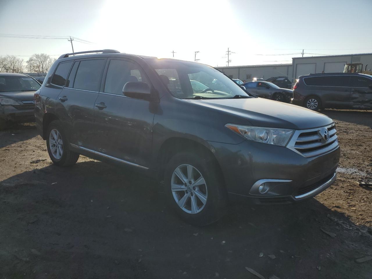 2013 Toyota Highlander Base - Фото 4