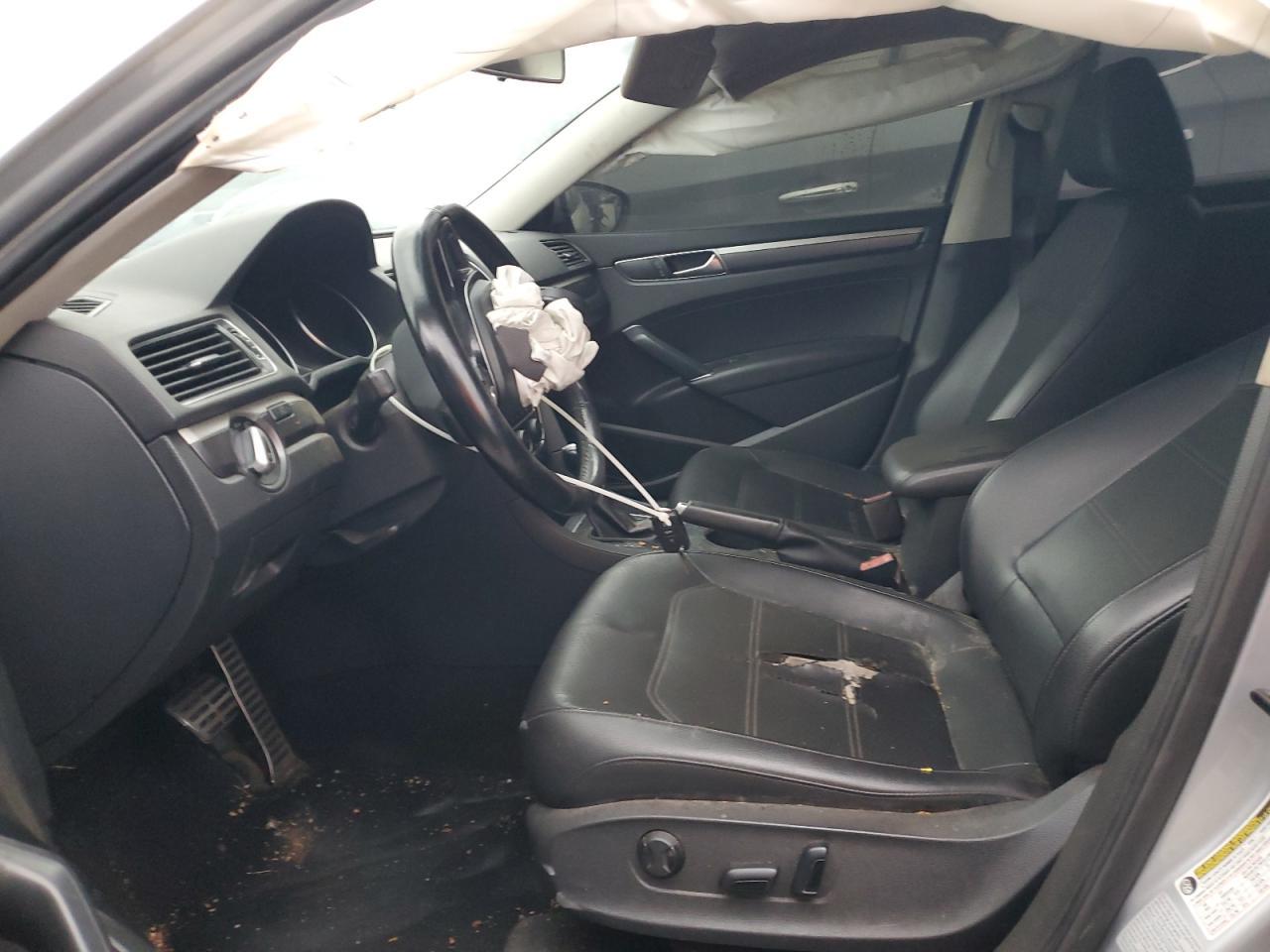 2017 Volkswagen Passat R-Line - Фото 7