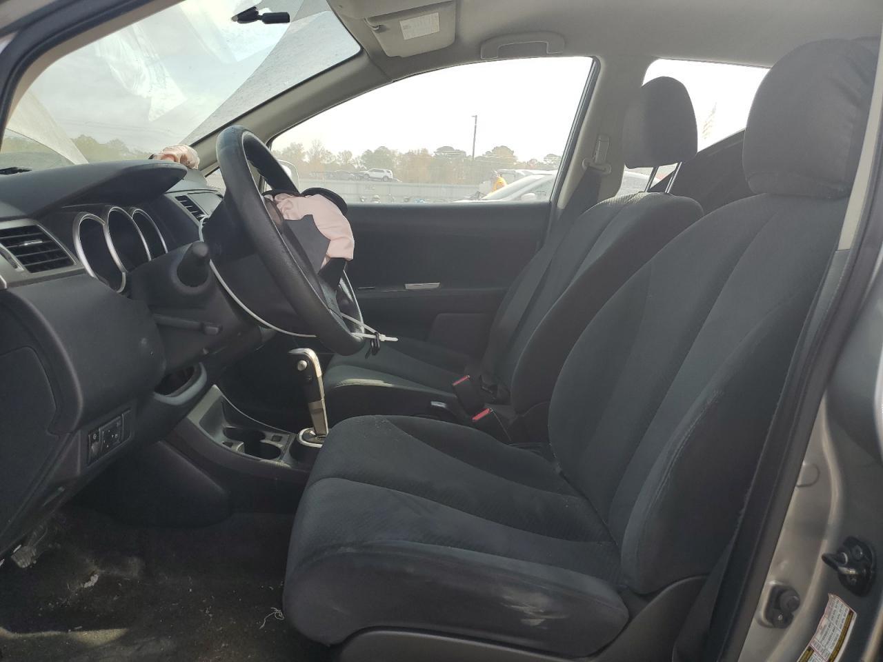 2010 Nissan Versa S - Image 7