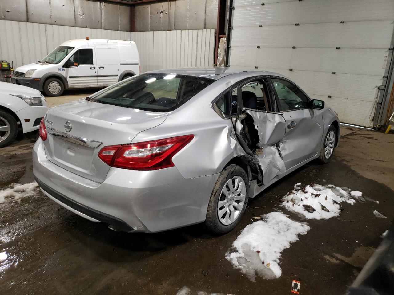 2017 Nissan Altima 2.5 - Image 3