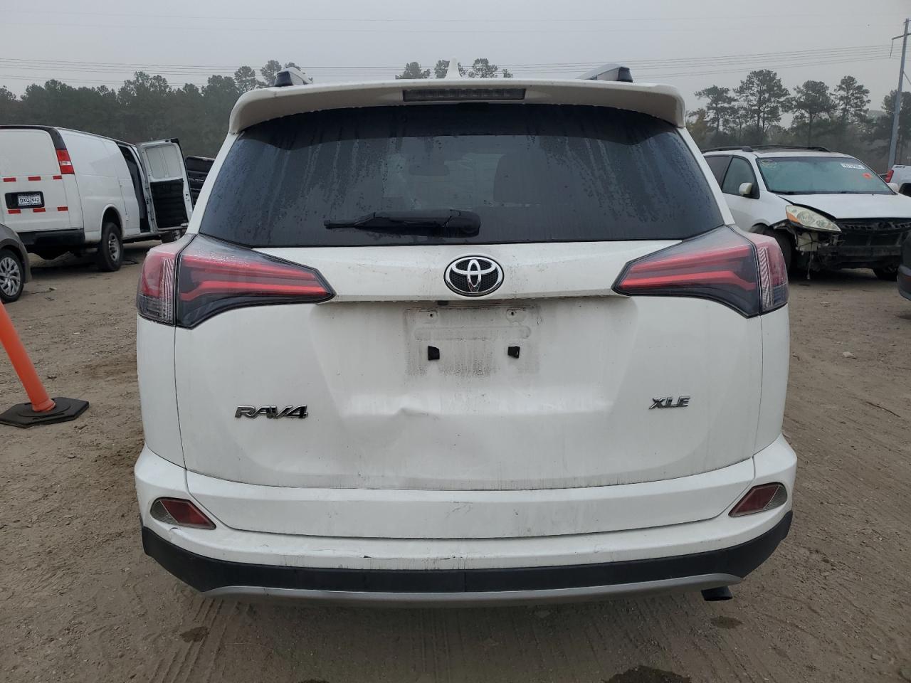 2017 Toyota Rav4 Xle - Фото 6