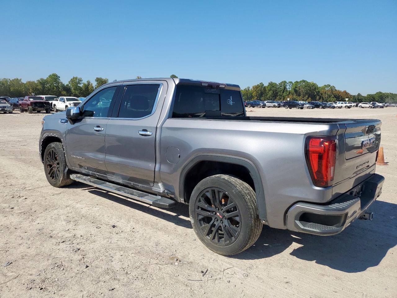 2021 GMC Sierra K1500 Denali - Фото 2