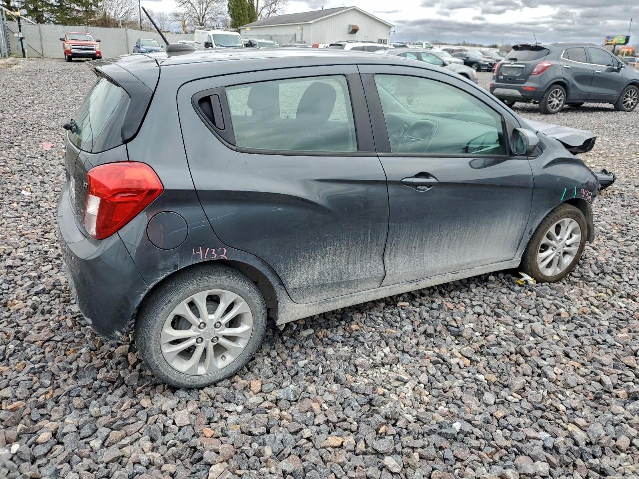 2021 Chevrolet Spark 1Lt - Фото 3