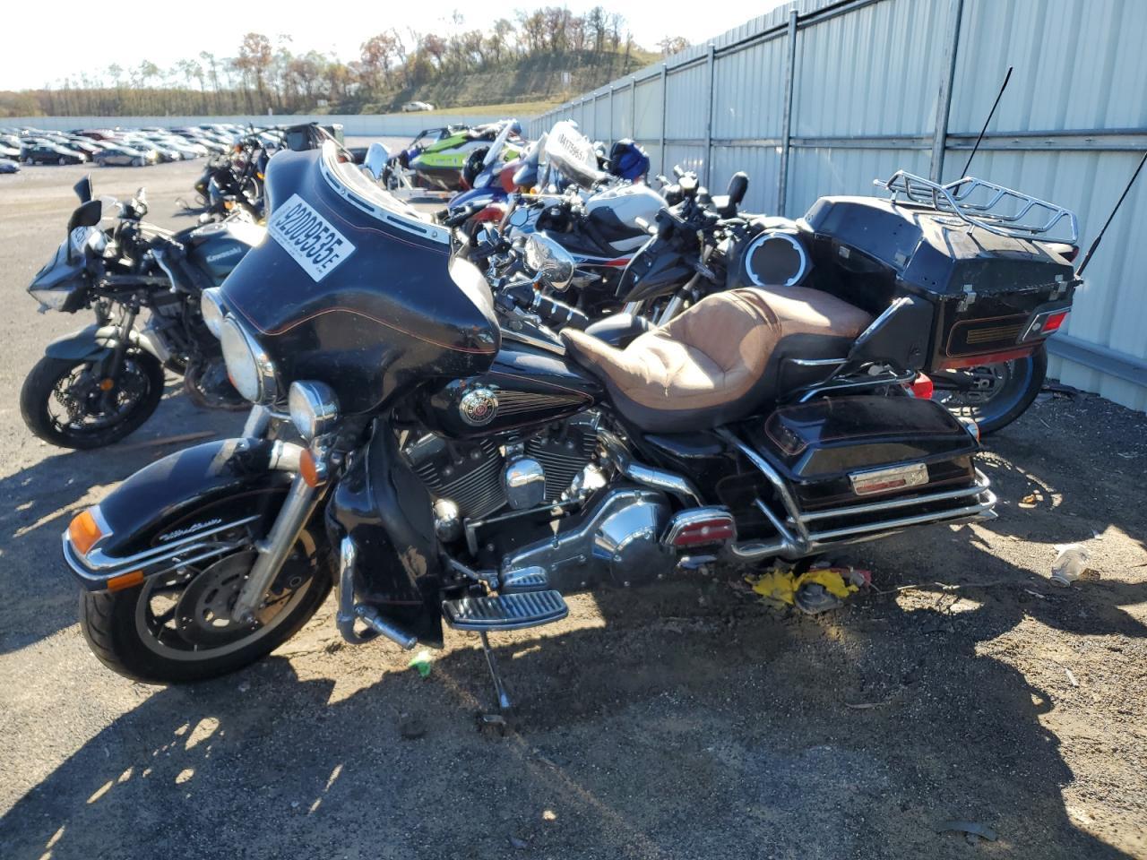 1999 Harley-Davidson Flhtcui - Image 3