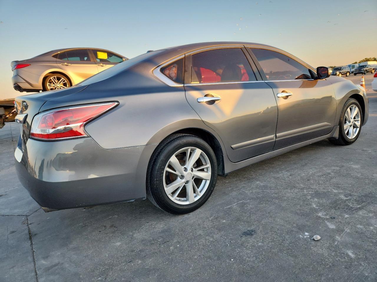 2015 Nissan Altima 2.5 - Фото 3