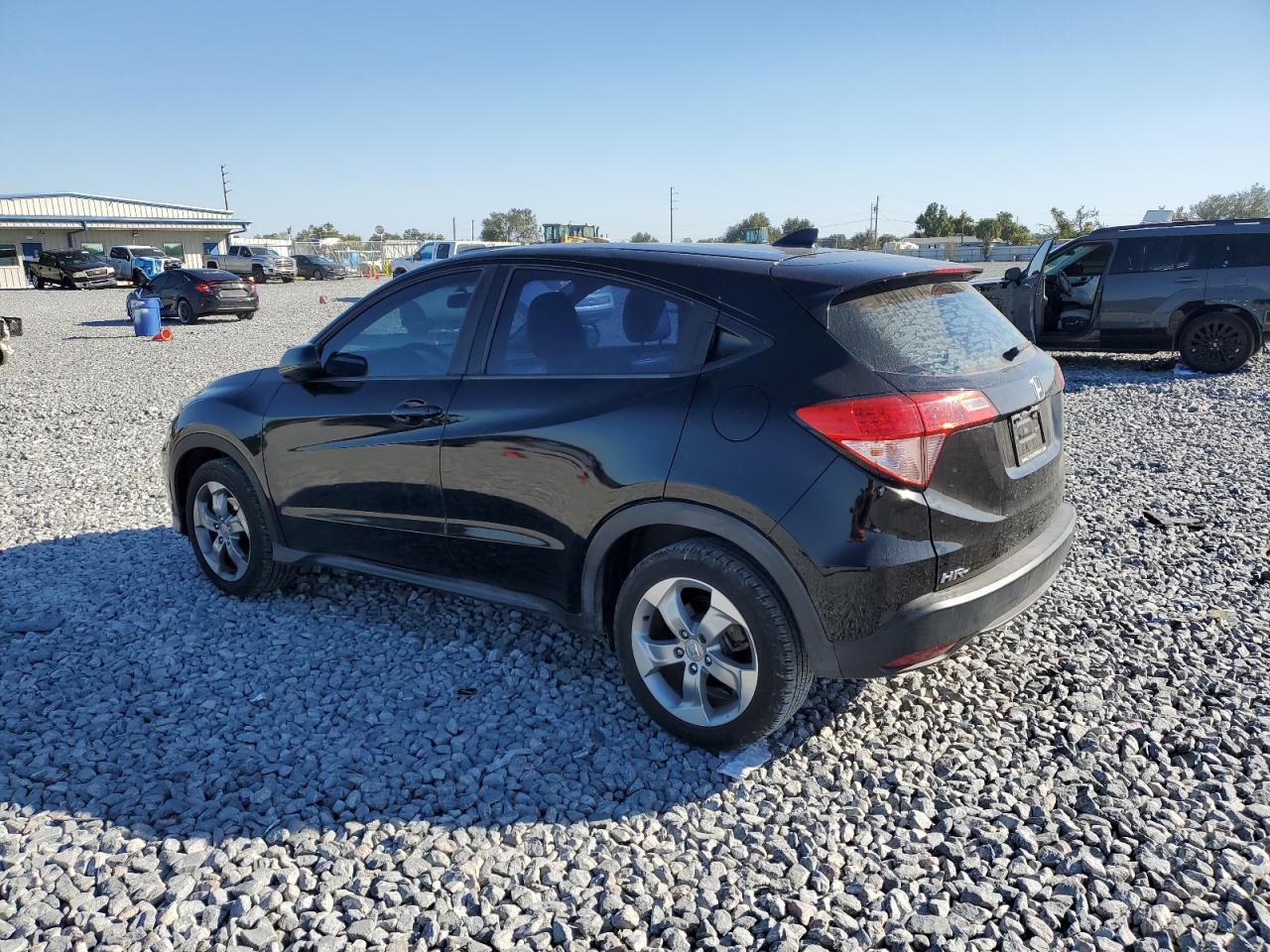 2017 Honda Hr-V Lx - Image 2