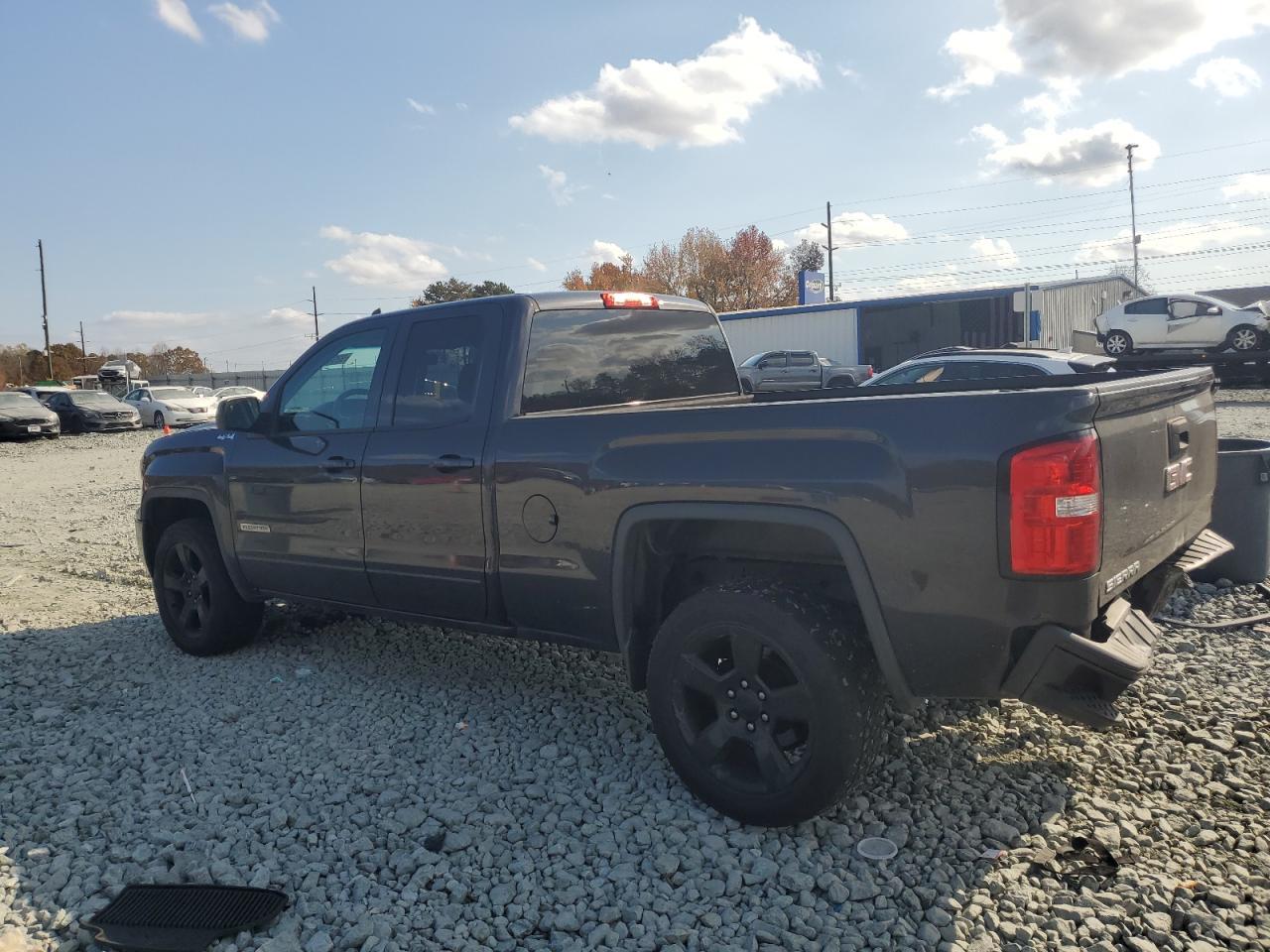 2016 GMC Sierra K1500 - Image 2