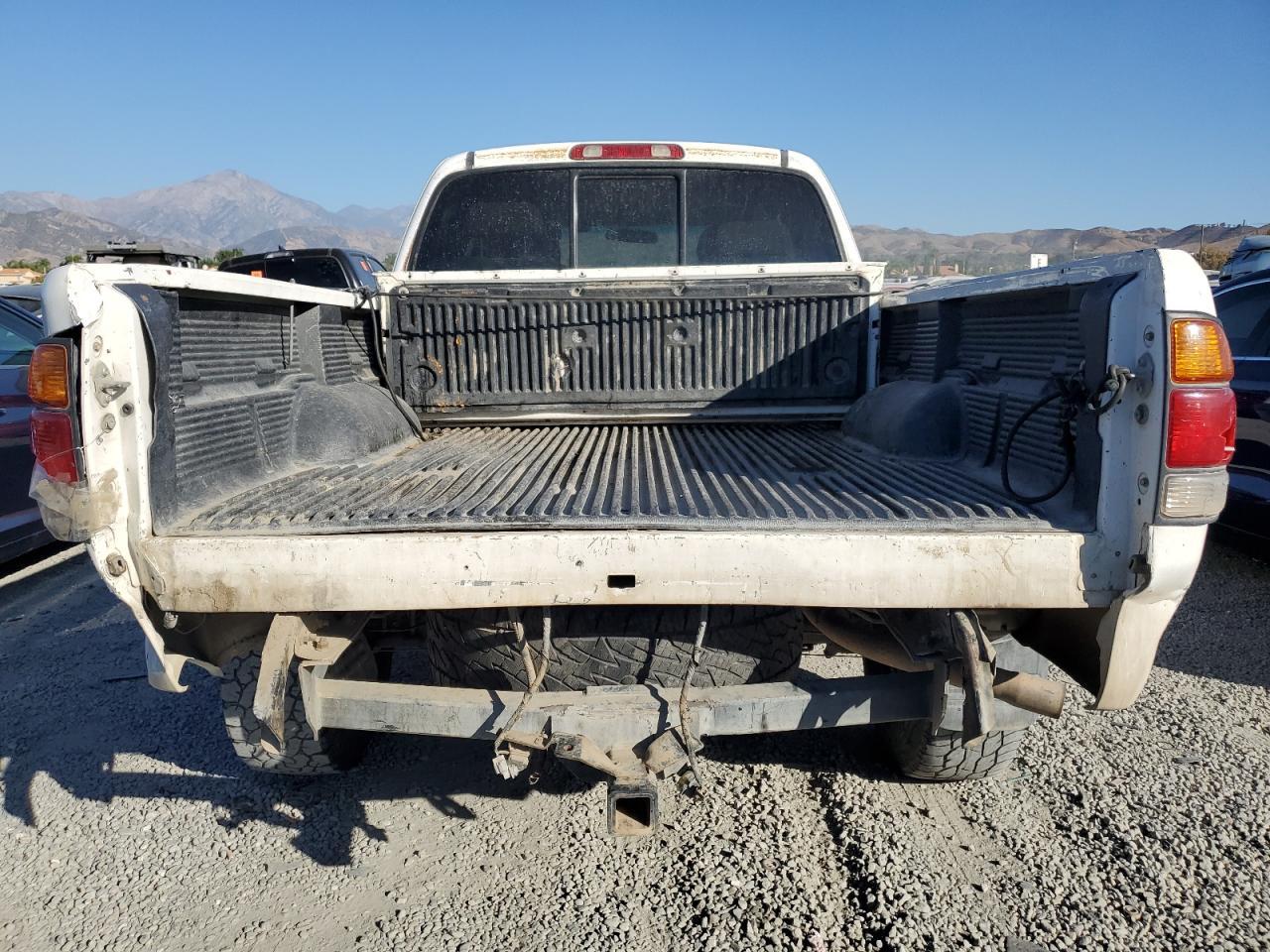2001 Toyota Tundra - Image 6