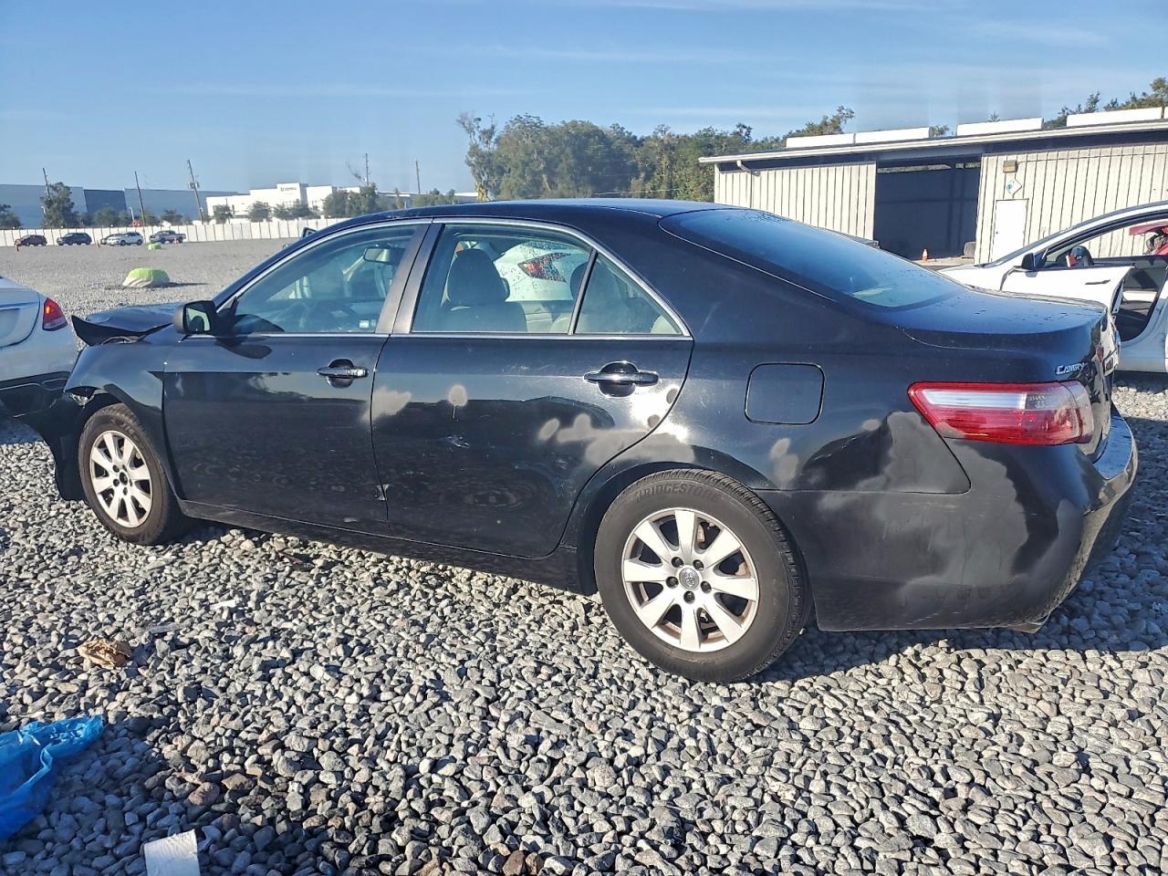 2007 Toyota Camry - Image 2