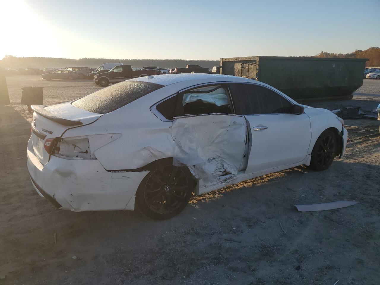 2018 Nissan Altima 2.5 - Фото 3