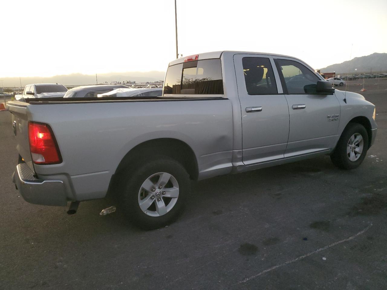 2018 Ram 1500 Slt - Image 3