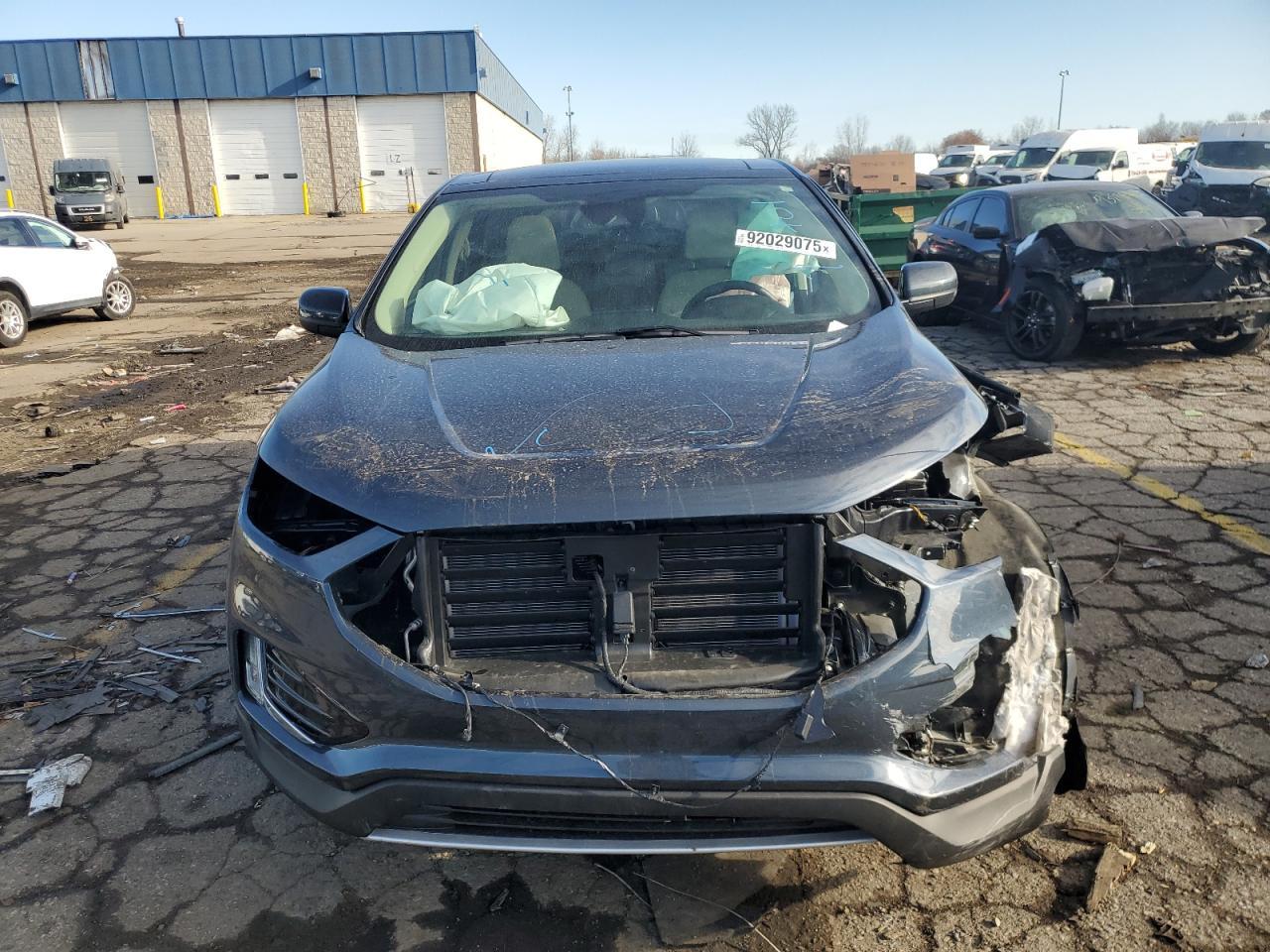 2024 Ford Edge Sel - Image 5