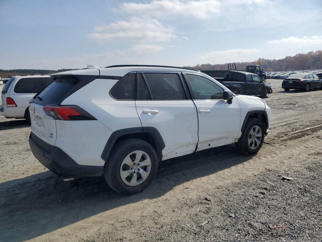 2021 Toyota Rav4 Le - Фото 3