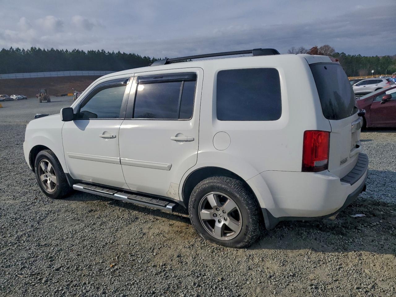 2011 Honda Pilot Ex - Image 2