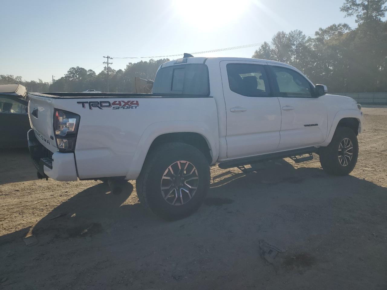 2023 Toyota Tacoma Double Cab - Image 3