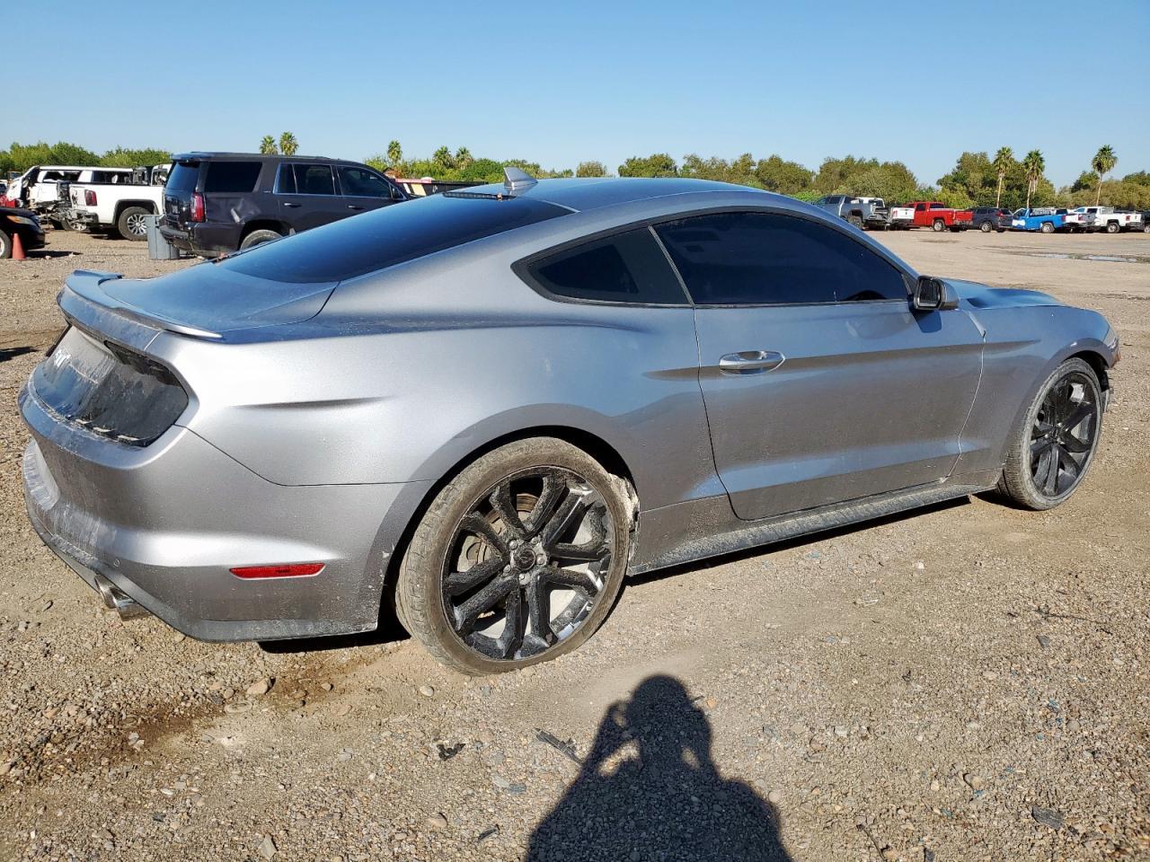 2022 Ford Mustang Gt - Фото 3