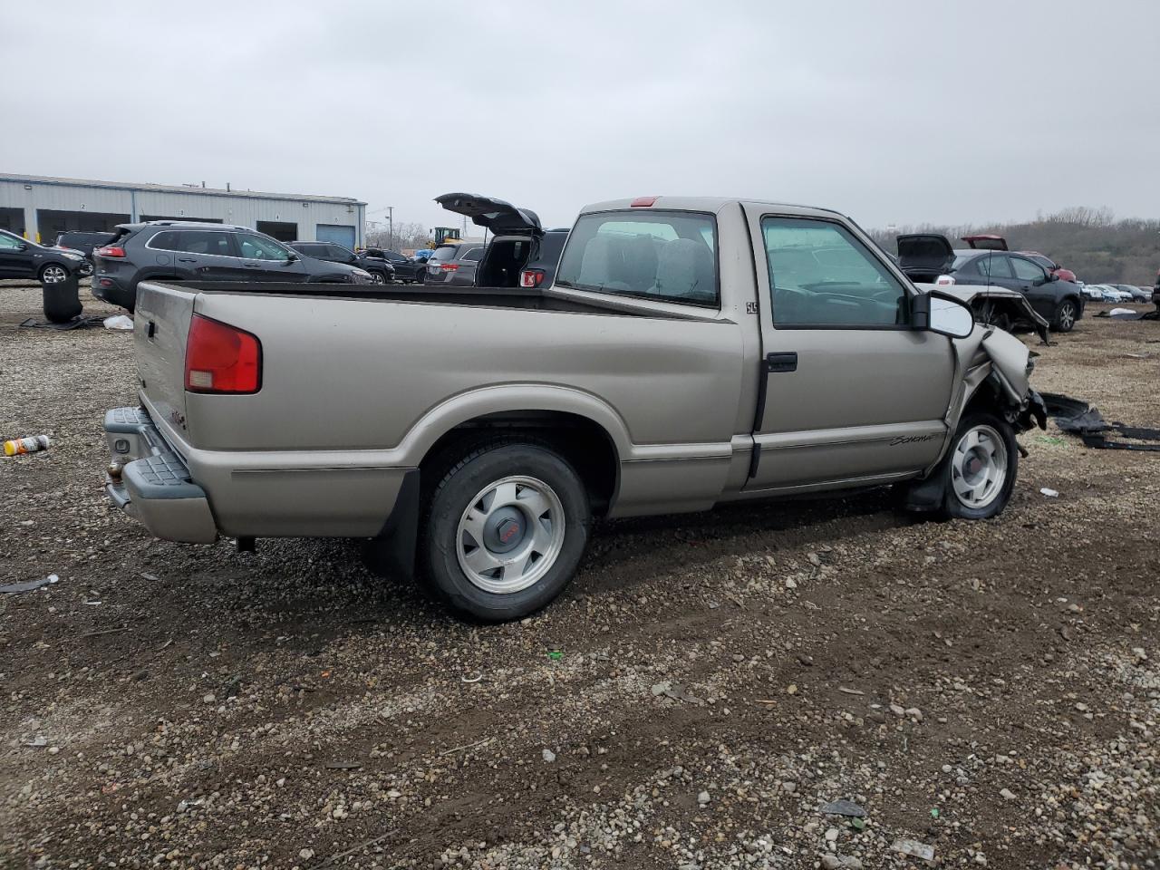 1998 GMC Sonoma - Image 3