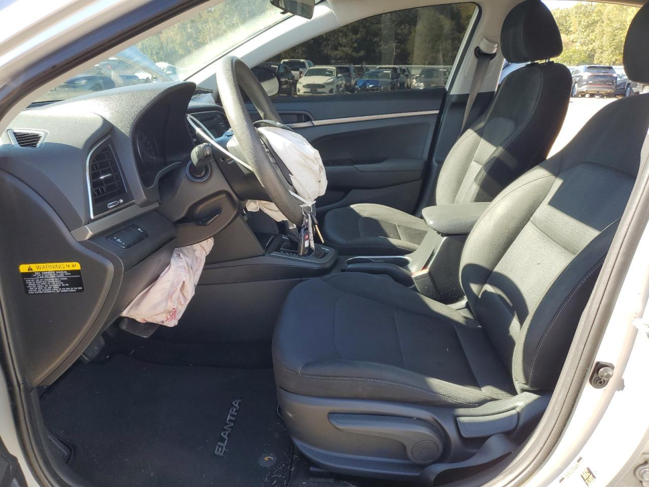 2018 Hyundai Elantra Se - Image 7