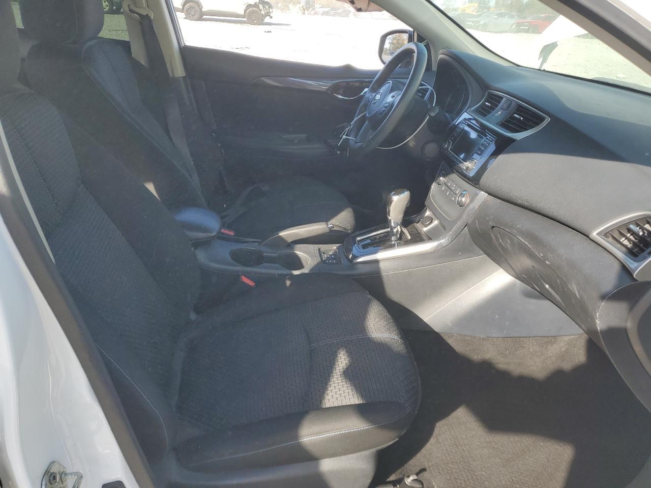 2017 Nissan Sentra S - Фото 7